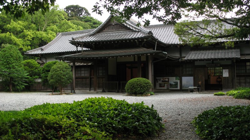 Chōfu Mōri Residence