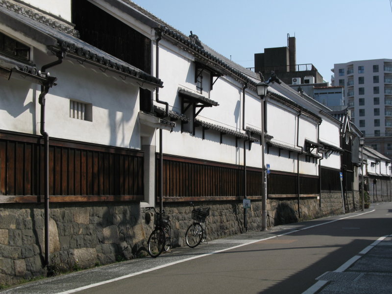 Historic storehouses in Shikemichi