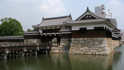 Reconstructed main castle gate and Hira-yagura
