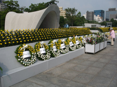 Wreaths arranged in front of the Cenotaph