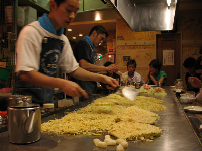 Cooking up okonomiyaki