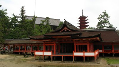 East wing of Itsukushima with Senjō-kaku