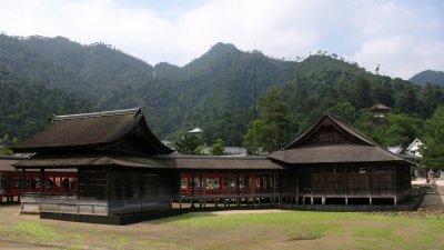 Rear of the shrine's nō stage with Misen rising behind