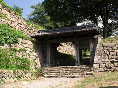 Sole remaining gate of Tottori Castle