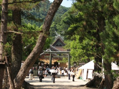 View of the main torii and Haiden on departure
