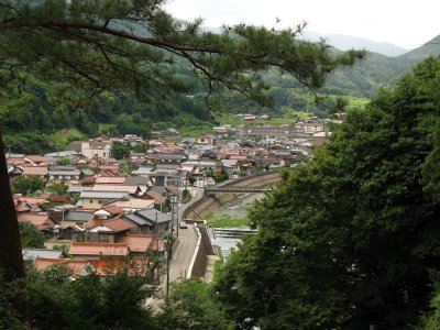 A brief glimpse of the town below