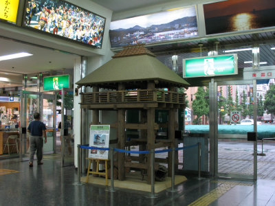 Replica of a Yayoi-period tower in JR Saga station