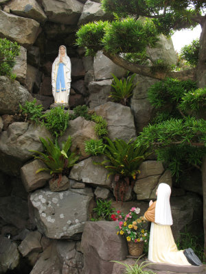 Mary figure and devotee
