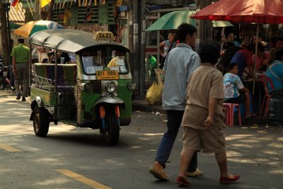 Crossing in front of a tk-tk