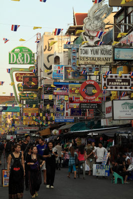 The backpackers' mecca of Khao San Rd.