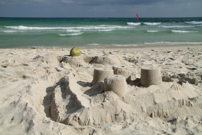 Sand castle and coconut, Chaweng