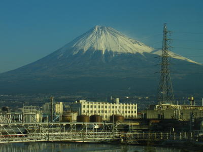 Fuji-san over ugly Shin-Fuji