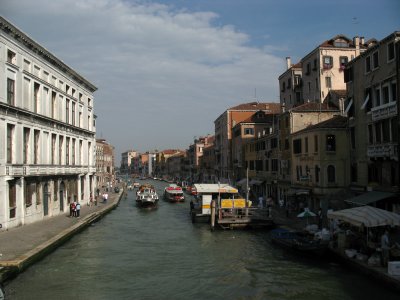Canal scene off Ponte delle Guglie