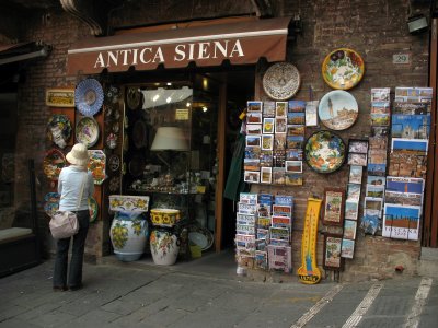 Souvenir shop on Il Campo