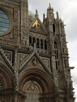 Corner detail of the Duomo facade