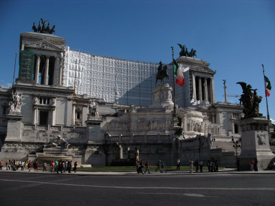 Scaffold-covered Monumento Vittorio Emanuele II