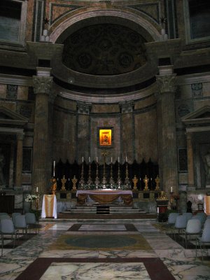 Main altar within the rotunda