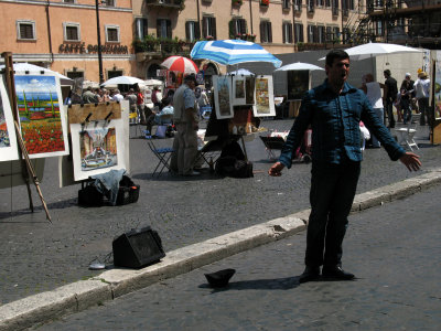Singer busking on Piazza Navona