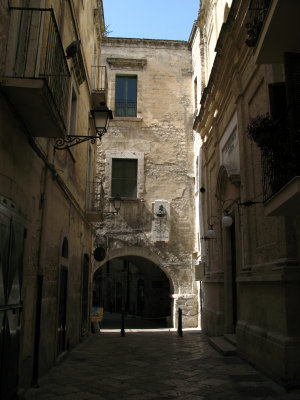 Entering Barivecchia