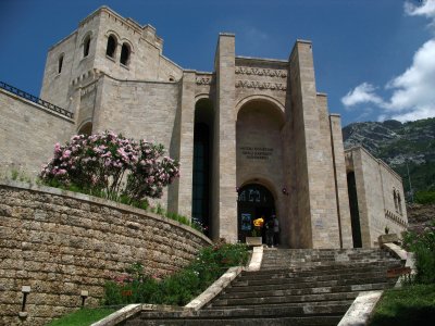 Steps up to the Skanderbeg Museum
