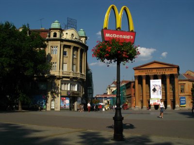 McDonald's on prime Trg Slobode real estate