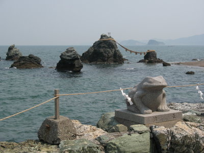 Frog statue and the Meoto-iwa