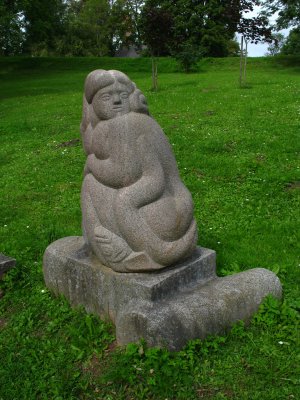 Sculpture in Tautasdziesmu Park