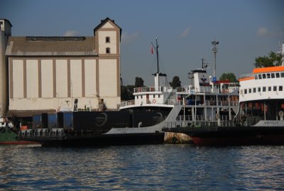 ferries in istanbul