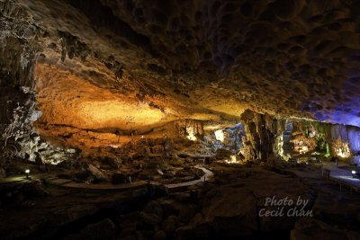 055HalongBay Thien Cung Cave.jpg