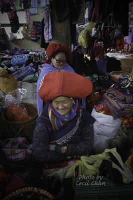 071Sapa Market.jpg