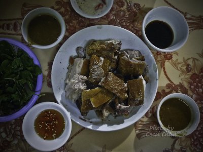 075Sapa Dinner Roast Piglet.jpg