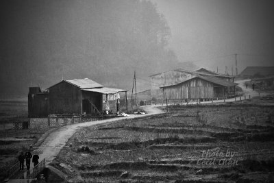 090TaPhinVillage.jpg