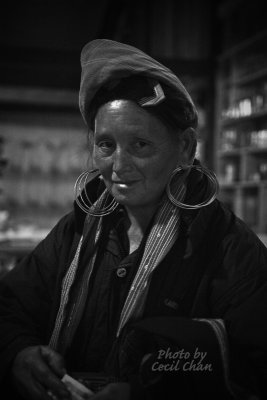 092TaPhinVillage.jpg