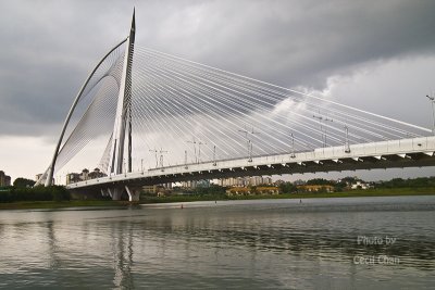 Putrajaya00 Bridge.jpg