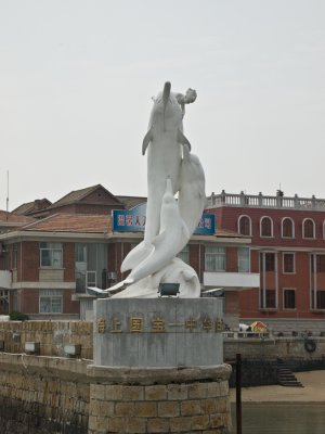 067Gulangyu Statue.jpg