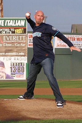 Buhner night at the Aquasox Aug 8 2008 187.jpg