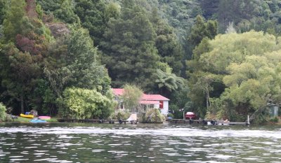 Lake Houses on Lake Rotoiti