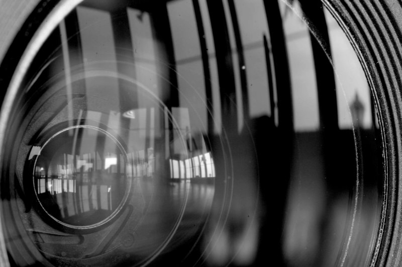 flawed kit lens
