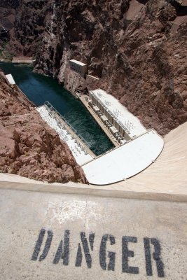 HOOVERDAM3.jpg