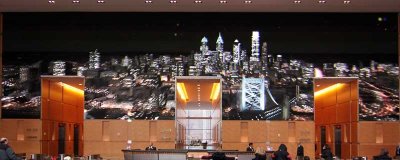 Comcast Building LCD Display (20)