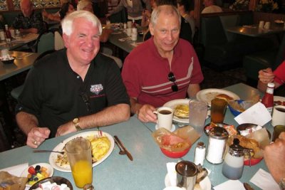 Breakfast at Lenny's With Friends (107)