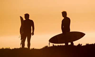 008 Two silhouetted surfers _2269Cr2Ps`0602071648.jpg