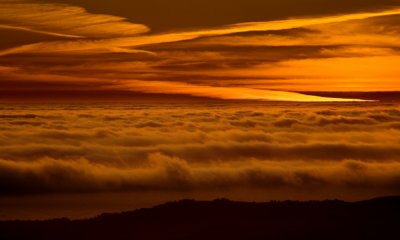 083 Fog, clouds, contrails lit by set sun_1880,2Cr2DriPs`0703311937.jpg
