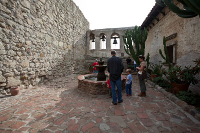 012_Sacred Garden, other side of Bell Wall__6505`1001091346.jpg