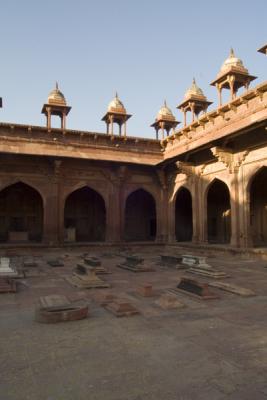 tombs at Fatepur Sikri.jpg