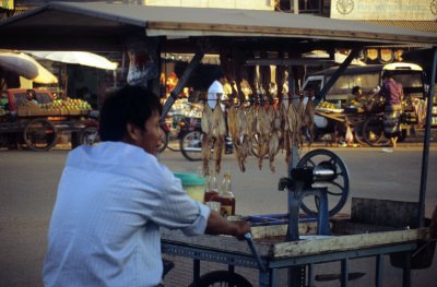 Phnom Penh-Modest trade