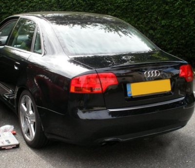 BLACK A4 TDI REAR 07 REG.jpg