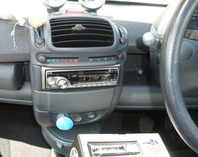 Black Smart Car 03 Reg Radio.jpg