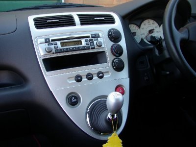 Honda Civic with Factory Radio Cd.jpg