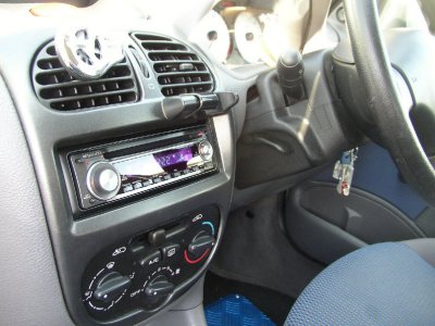 Renault Clio and Cd player.JPG